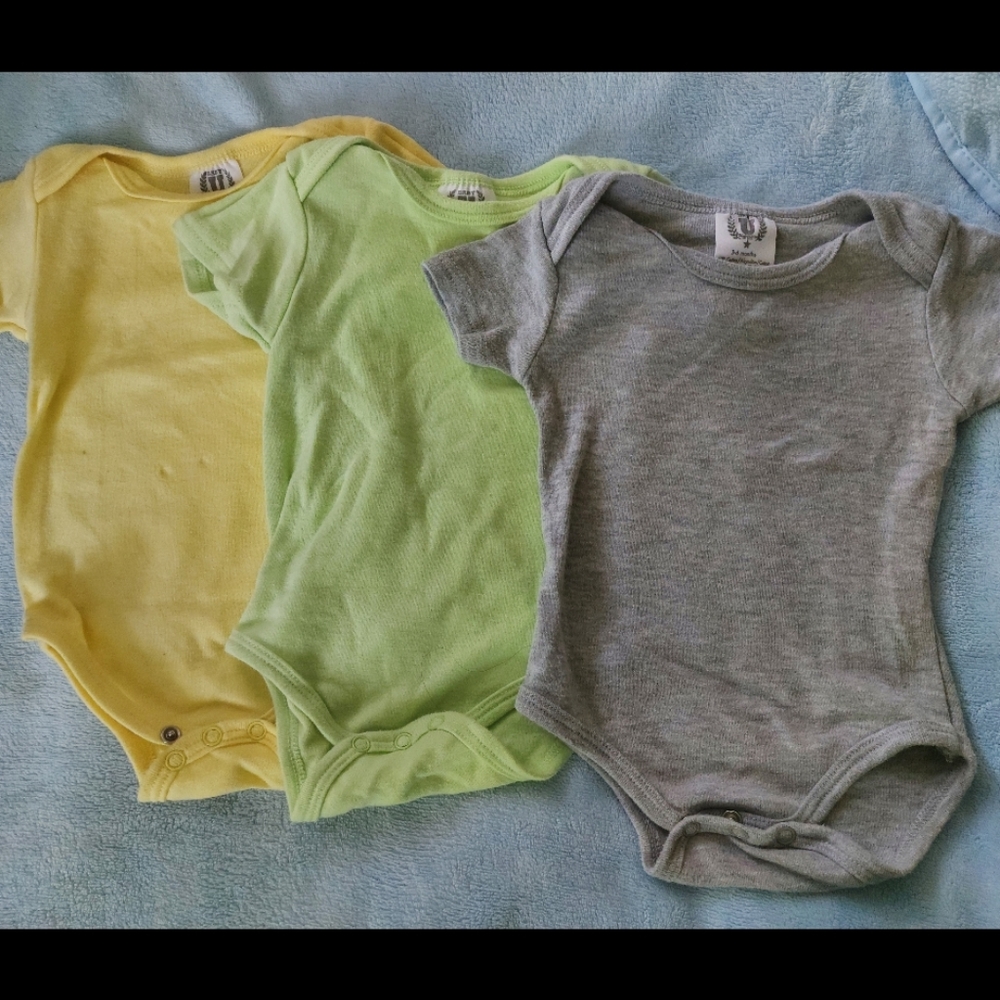 Baby U 3-6 months Onesie bundle
